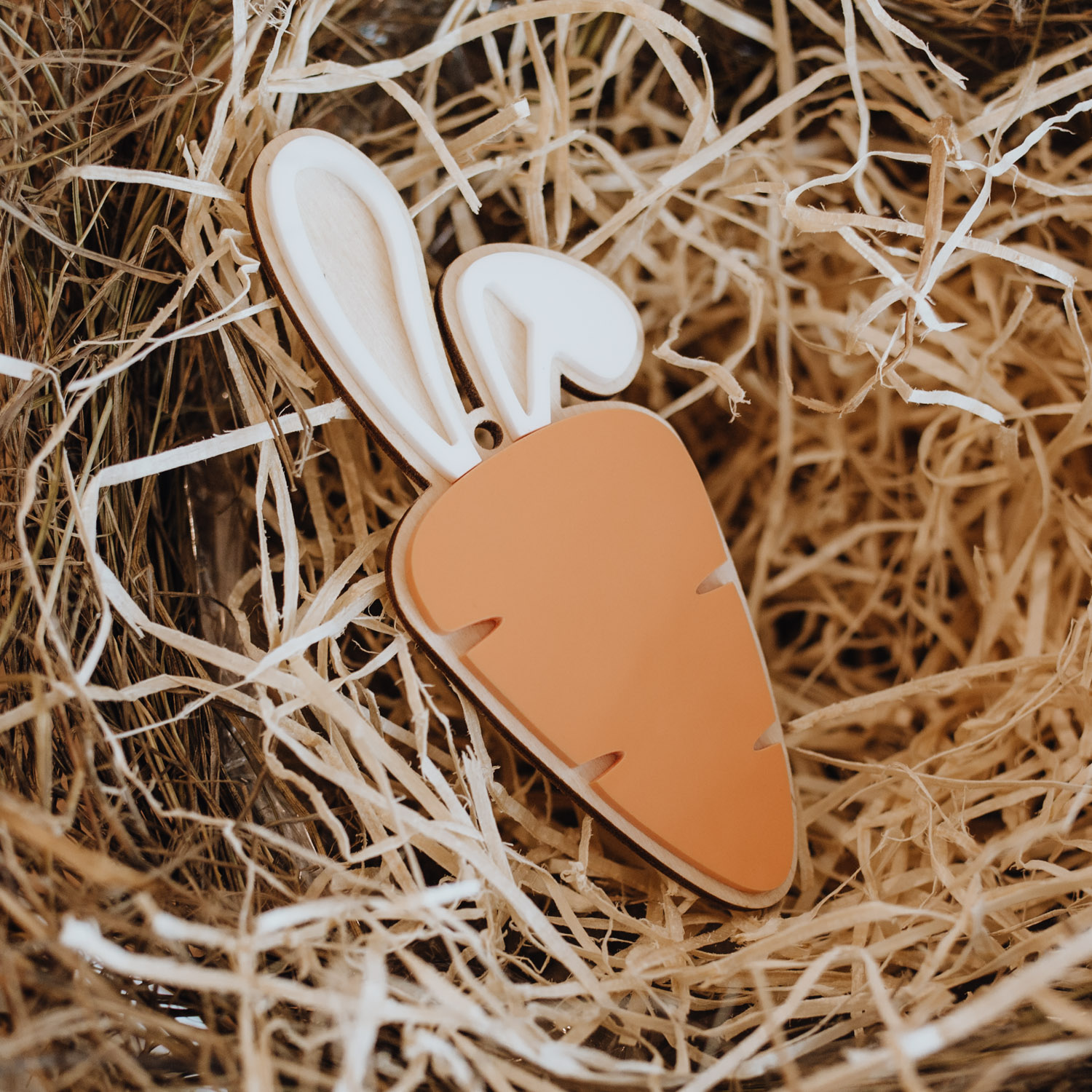 Anhänger für Ostern – Möhre mit Hasenohren